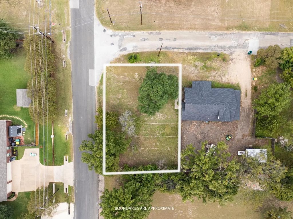 210 W Ward Avenue, Robinson