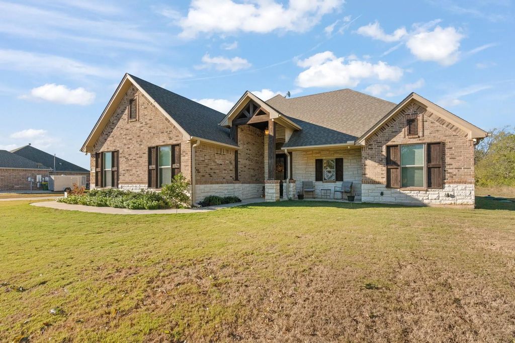 6030 County Road 401, Grandview