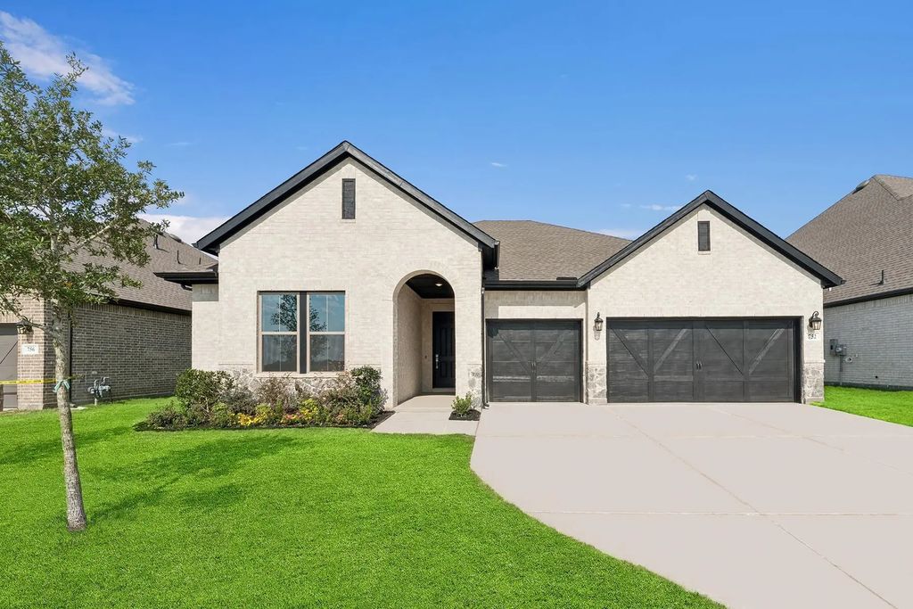 752 Shinnery Oak Way, Waxahachie