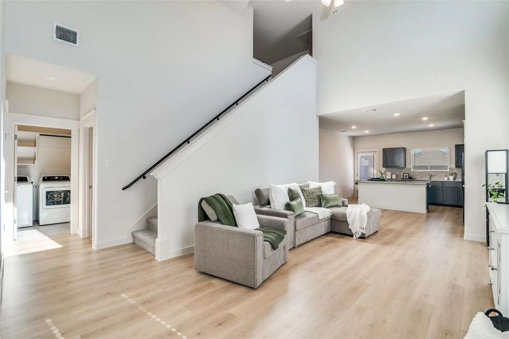 1170 Baker Bridge Drive, Forney