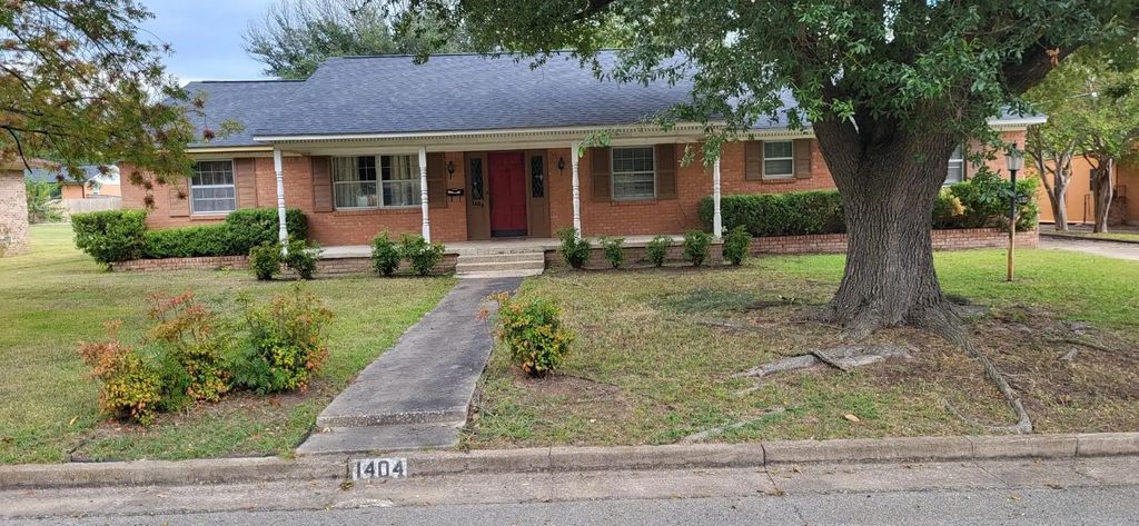 1404 Doris Drive, Sulphur Springs