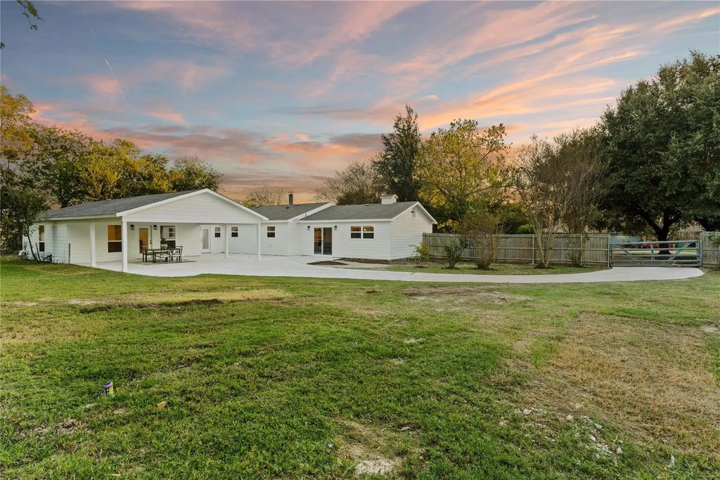 166 Norwood Drive, Woodway