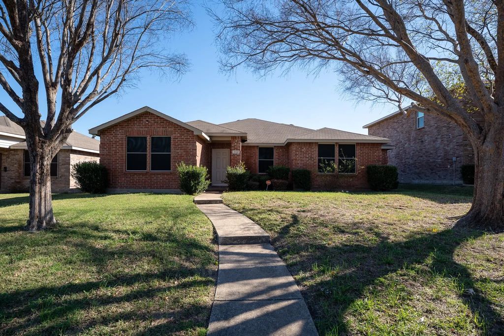 1028 Wild Horse Way, Lancaster