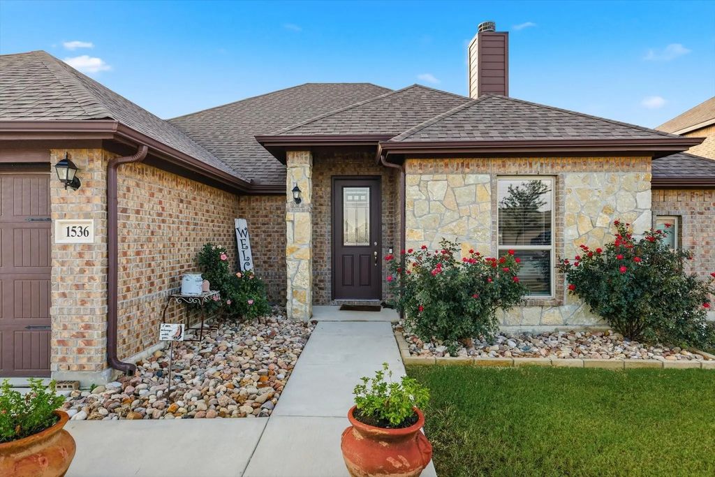 1536 Wagon Wheel Way, Krum