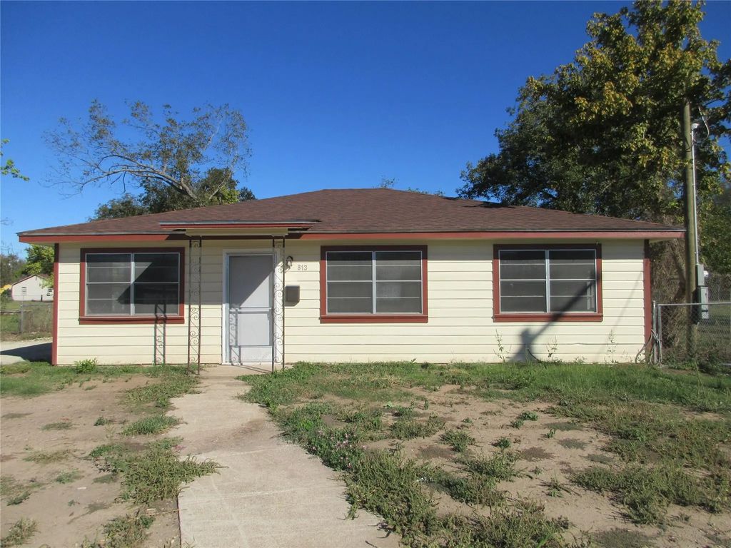 813 Live Oak Highway, Marlin