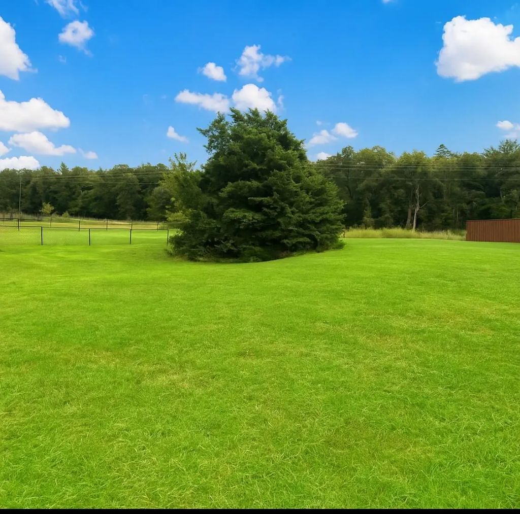 102 Shoshone Cove, Gainesville