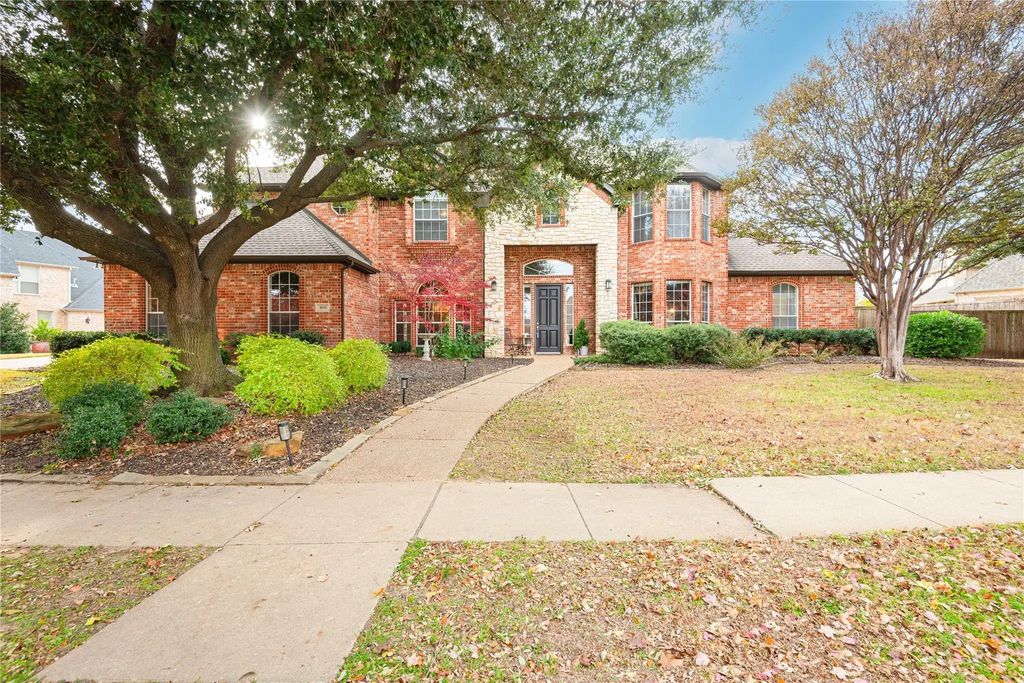 808 Creekline Way, McKinney