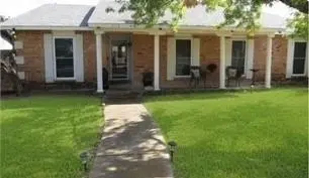 7218 Chinaberry Road, Dallas