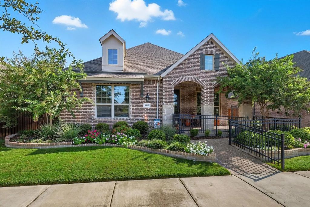 4815 Beaver Creek Drive, Arlington