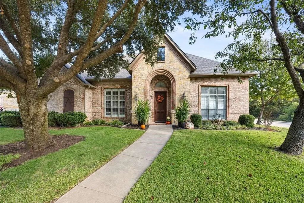 8200 Thornhill Drive, North Richland Hills