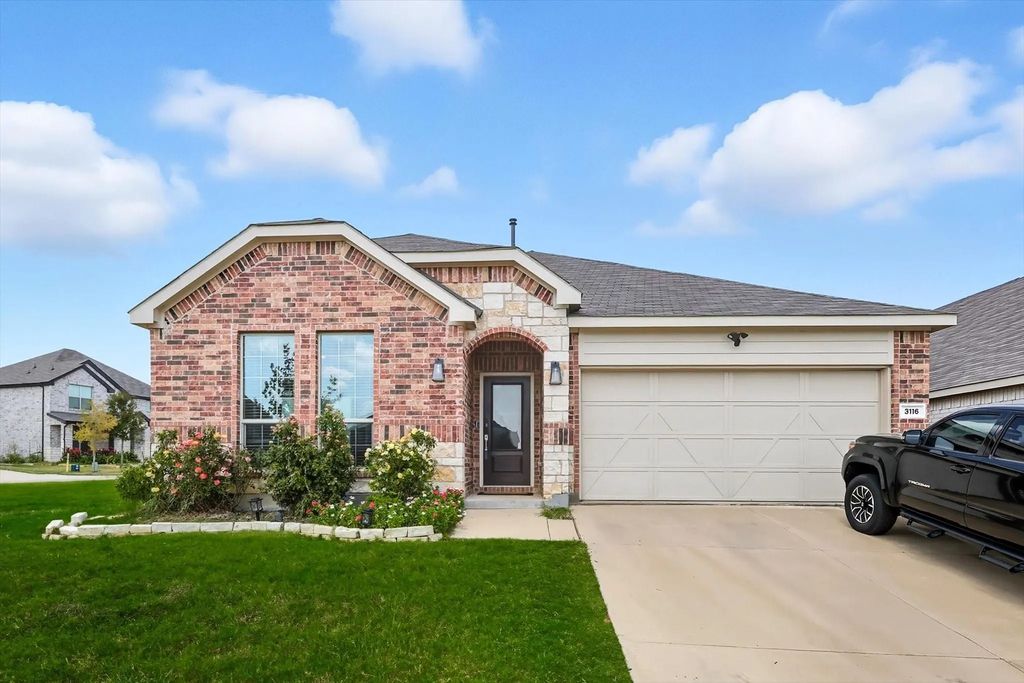 3116 Paruament Drive, Denton