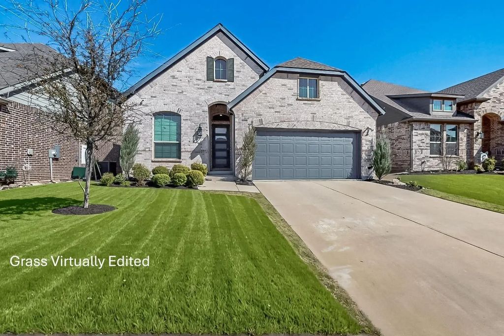 529 Hummingbird Drive, Celina