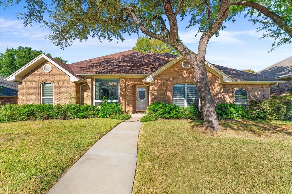 4813 Cortina Drive, Irving