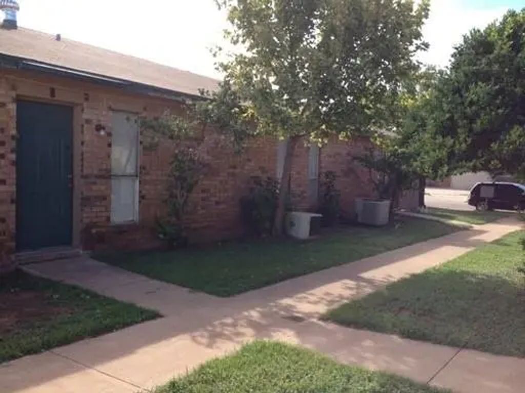 133 N Jefferson Street B, Abilene