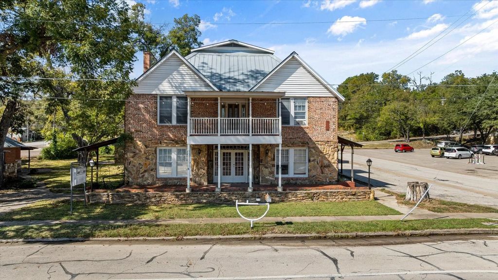 301 Ne Barnard Street, Glen Rose