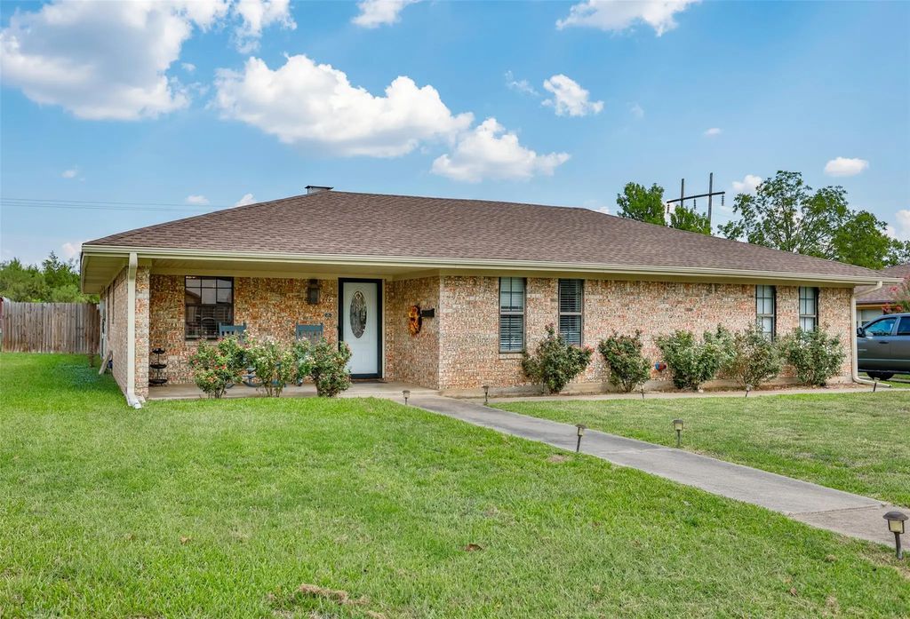 1212 Aspen Road, Gainesville