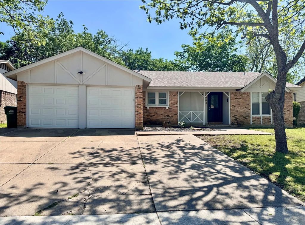 6904 Bennington Drive, Watauga