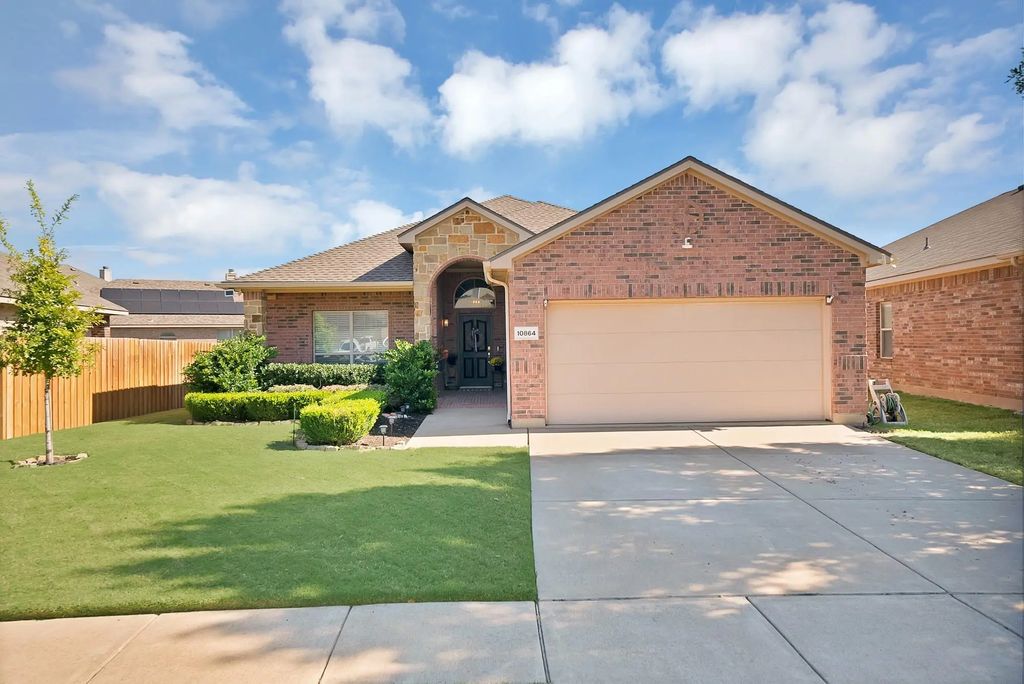 10864 Irish Glen Trail, Fort Worth