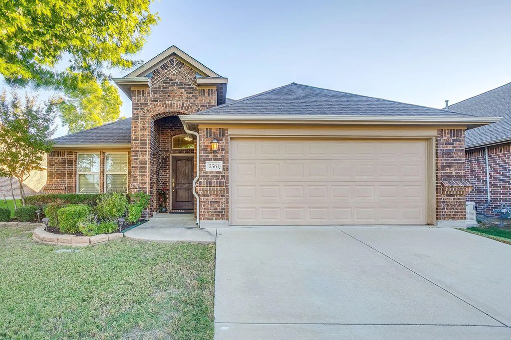 2561 Open Range Drive, Fort Worth