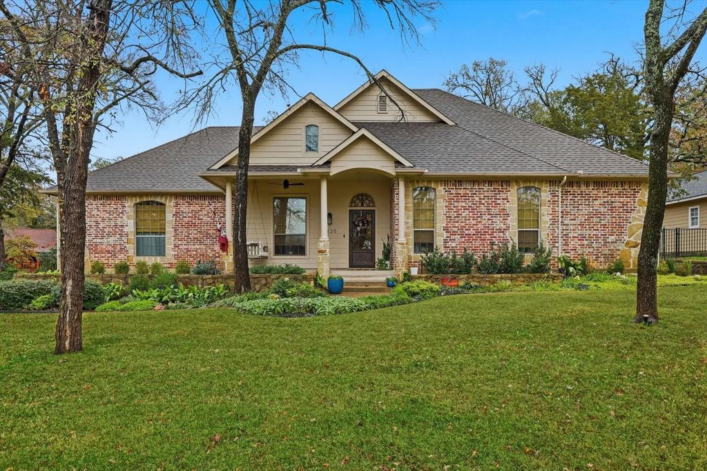 1125 Kiowa Drive E, Lake Kiowa