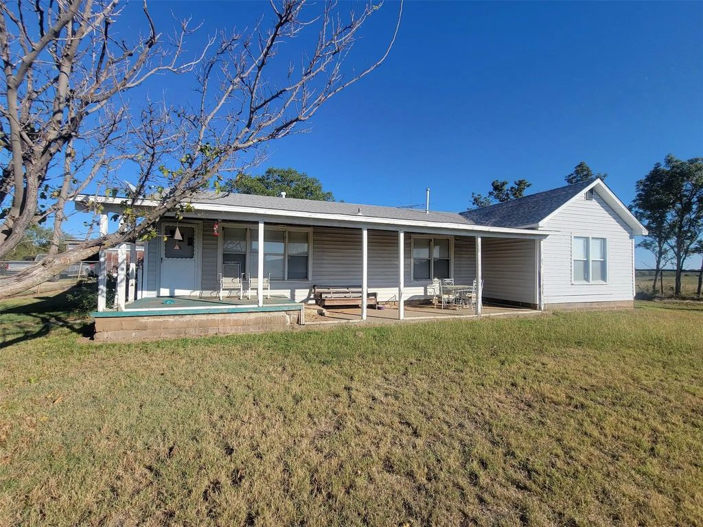 9630 Hwy. 16 N, Loving