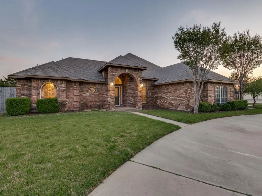 8640 Glen Eagles Drive, Red Oak