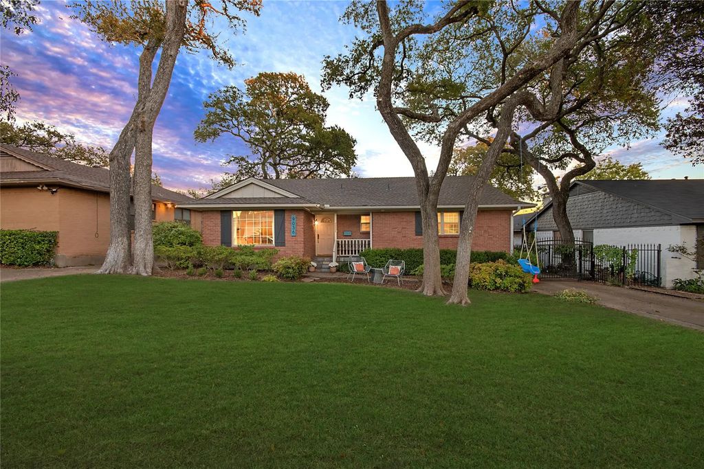 9036 Westbriar Drive, Dallas