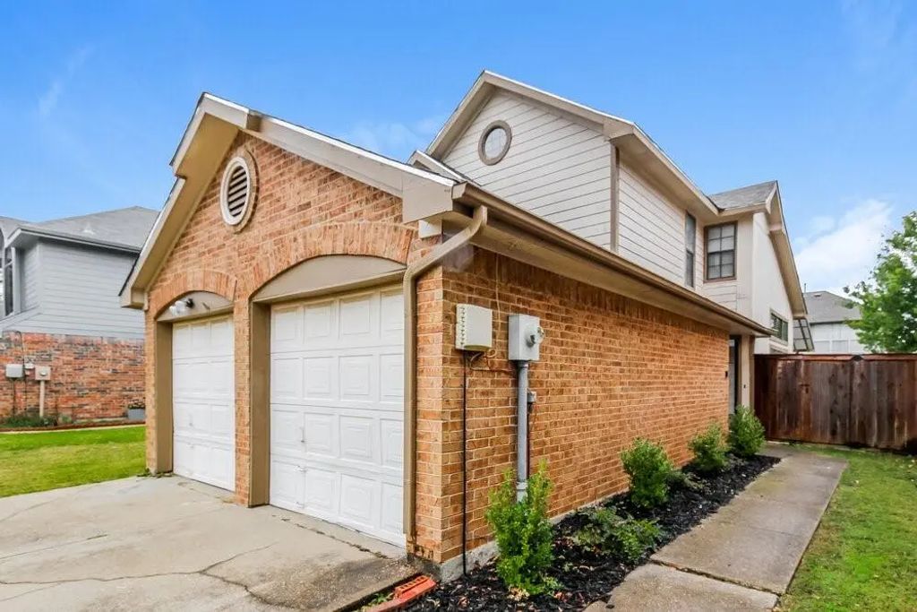 1221 Settlers Way, Lewisville