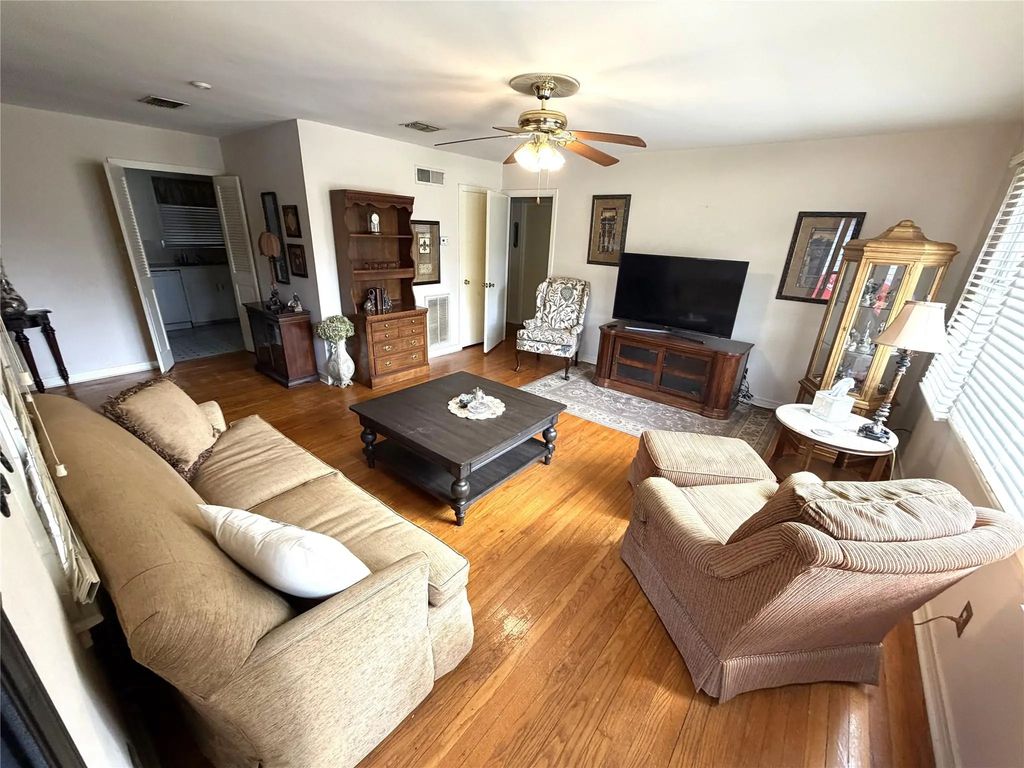 154 Southfield Road, Shreveport