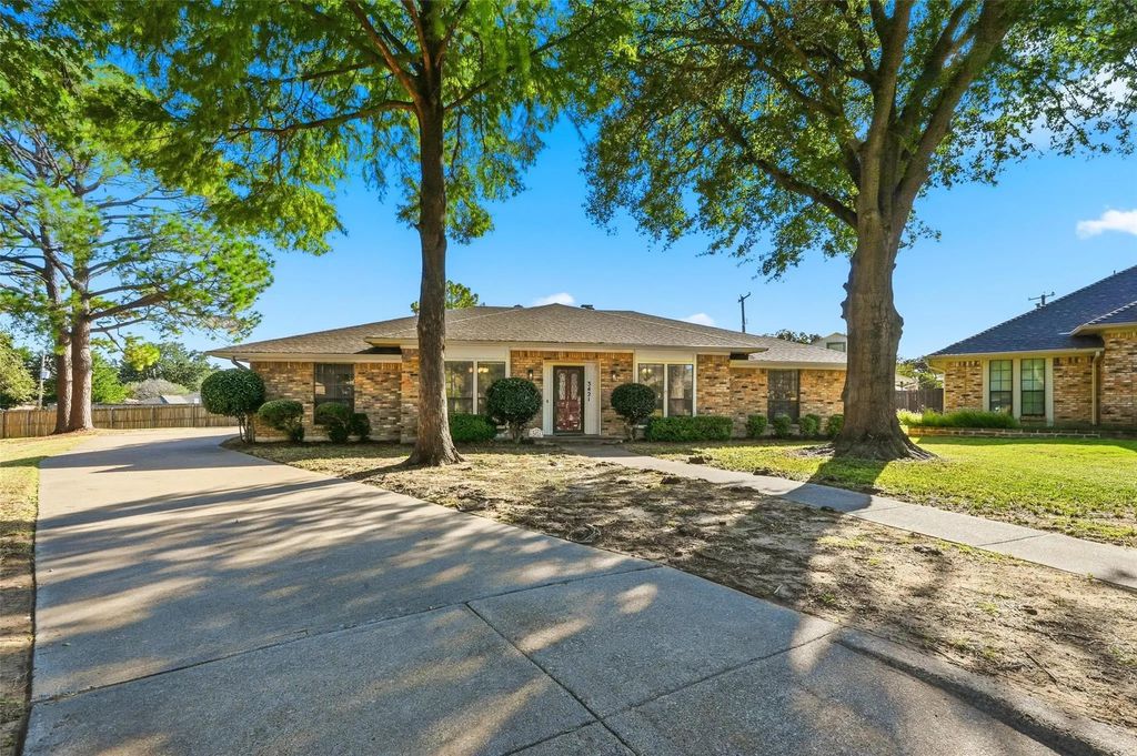 3421 Ainsworth Court, Arlington