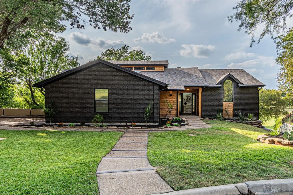 227 Oak Hill Drive, Trophy Club
