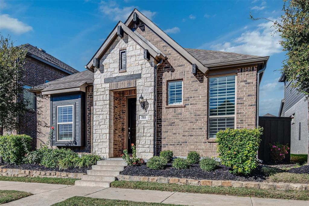 711 Waterbrook Parkway, Argyle