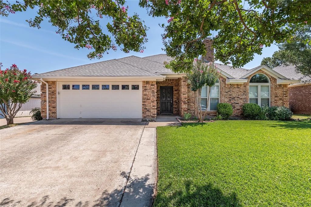 7609 Greengage Drive, Fort Worth