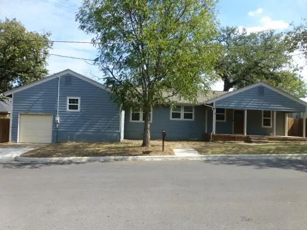 314 N Dubellette Street, Weatherford