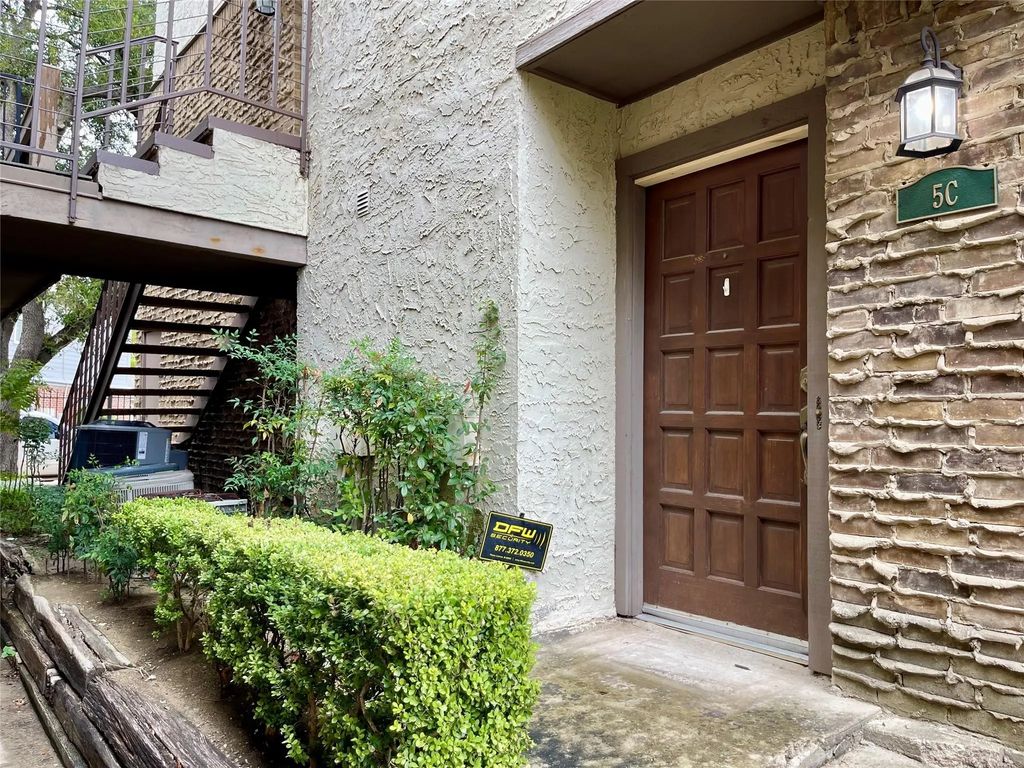 336 Melrose Drive 5c, Richardson