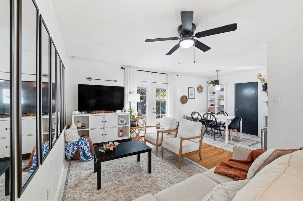 1206 Saturn Drive, Cedar Hill