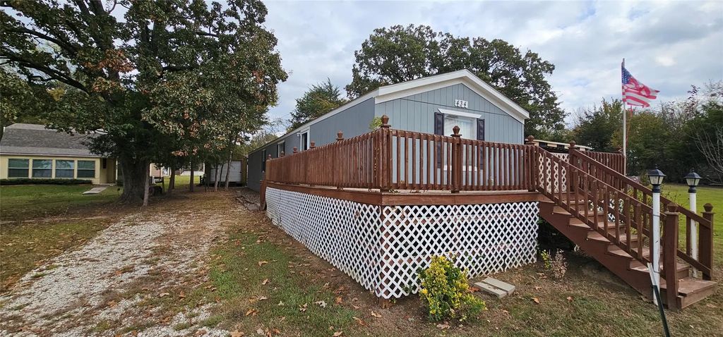 434 Geronimo, Quitman