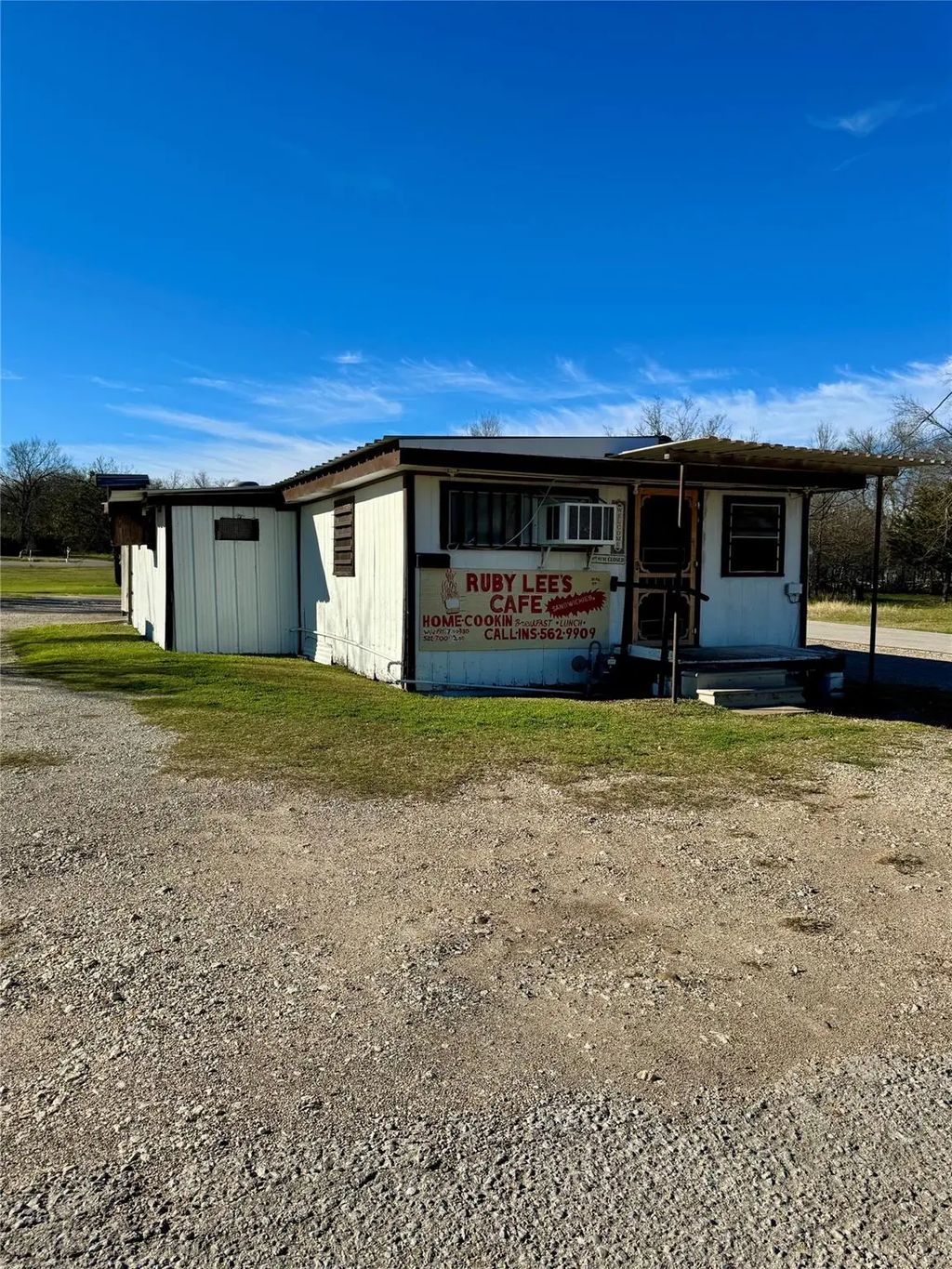 209 N Martin Luther King Jr Highway, Mexia