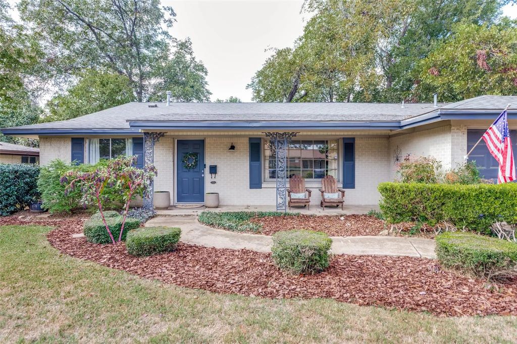 6921 Valhalla Road, Fort Worth