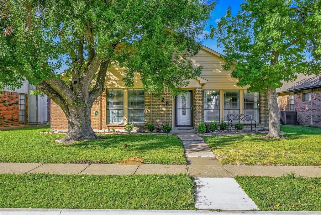 4128 Caldwell Avenue, The Colony
