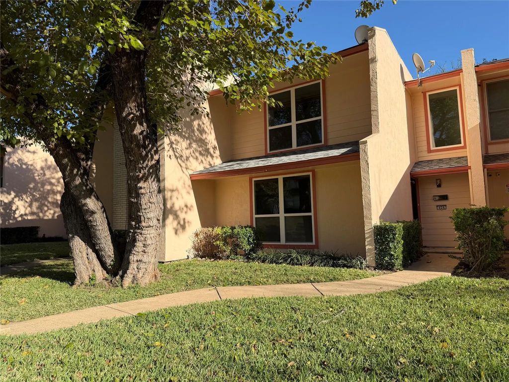 424 Valley Park Drive, Garland