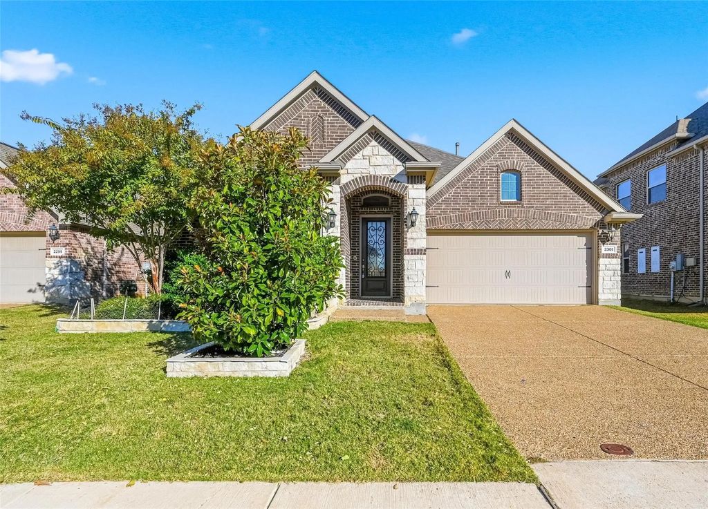 2301 Wind Meadow Lane, Lewisville