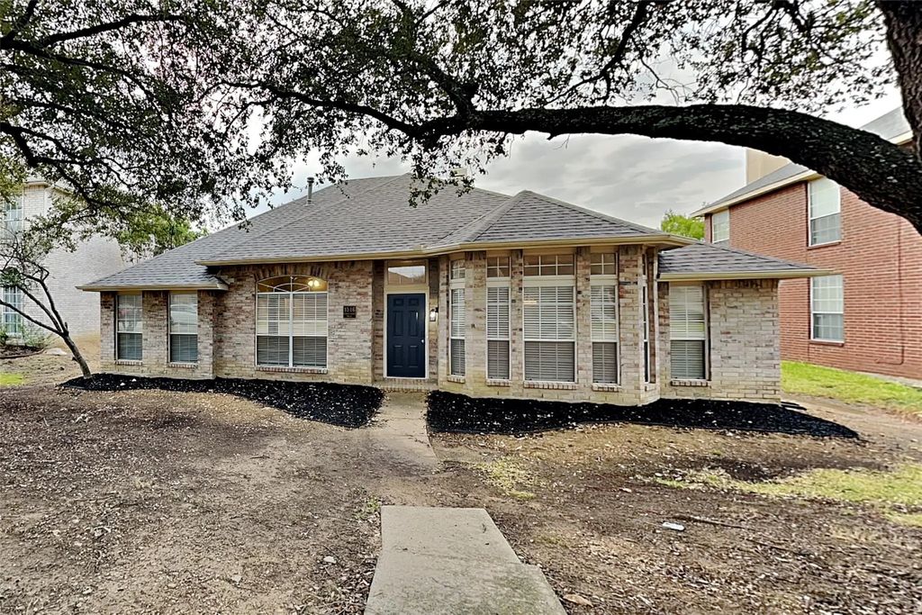 1516 Mission Ridge Trail, Carrollton