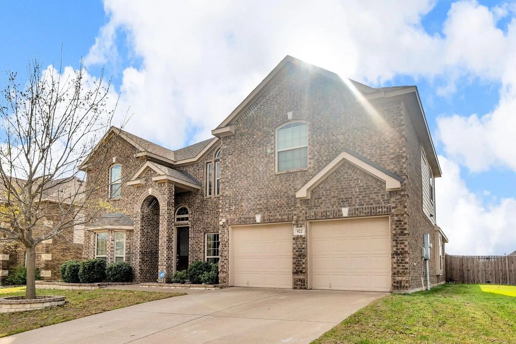922 Christopher Drive, Cedar Hill