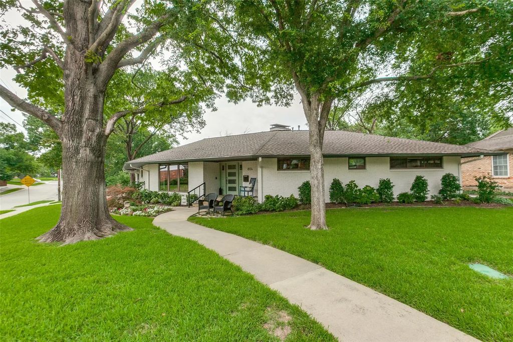 804 Saint Lukes Drive, Richardson