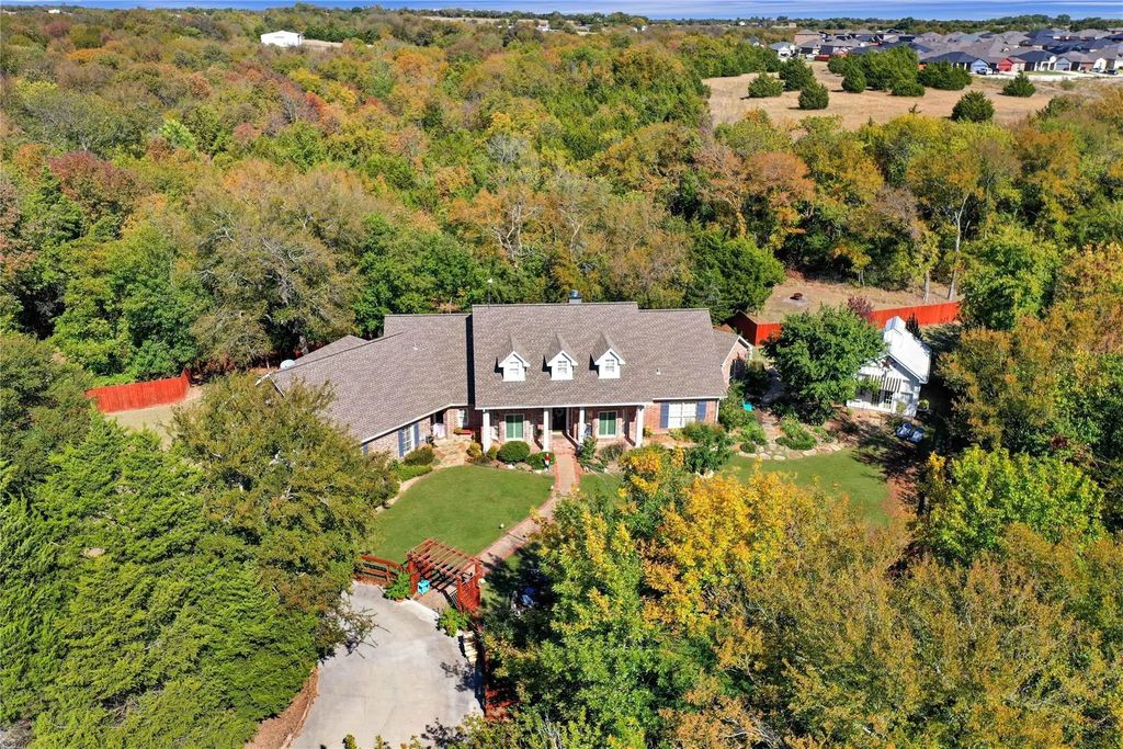 310 Hannah Drive, Farmersville