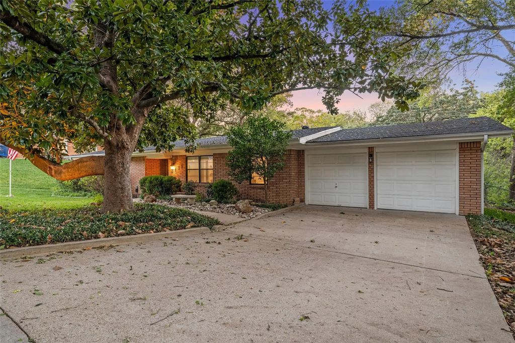 2408 Skyline Drive, Waco