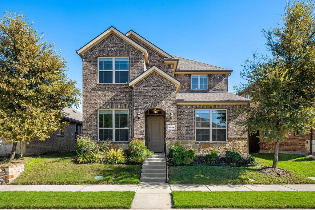 2225 Barx Drive, Little Elm