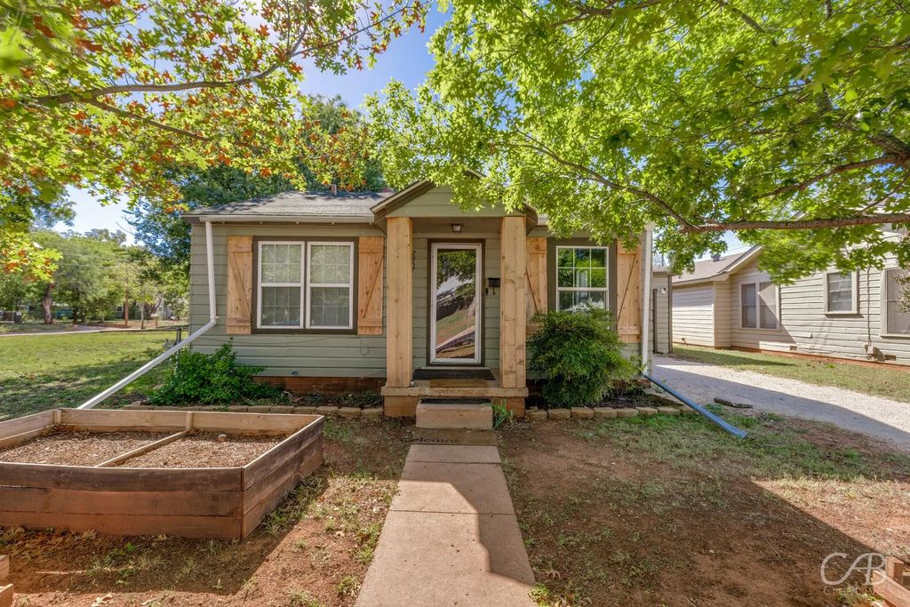 2957 S 3rd Street, Abilene