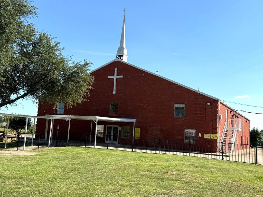 8200 Schrade Road, Rowlett